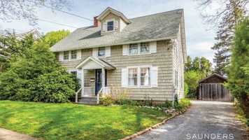 Free download 10 Talmage Lane, East Hampton Village l Sarah Minardi video and edit with RedcoolMedia movie maker MovieStudio video editor online and AudioStudio audio editor onlin