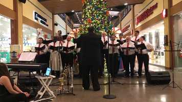 Free download 12 Days of Re-Gifted Christmas video and edit with RedcoolMedia movie maker MovieStudio video editor online and AudioStudio audio editor onlin