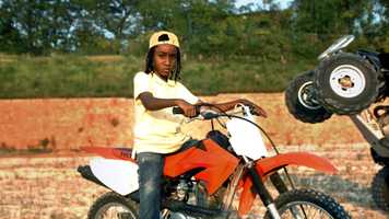 Free download 12 OCLOCK BOYS - Official U.S. Trailer video and edit with RedcoolMedia movie maker MovieStudio video editor online and AudioStudio audio editor onlin