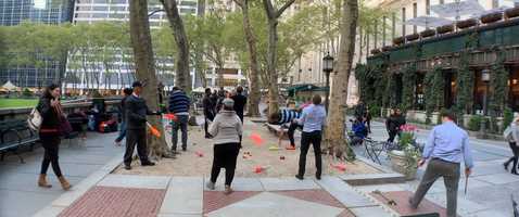 Free download 1 minute video juggling in the park. video and edit with RedcoolMedia movie maker MovieStudio video editor online and AudioStudio audio editor onlin