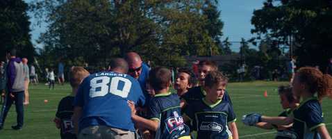 Free download 2019-06-01--Seahawks-Flag-Football-Playoffs video and edit with RedcoolMedia movie maker MovieStudio video editor online and AudioStudio audio editor onlin