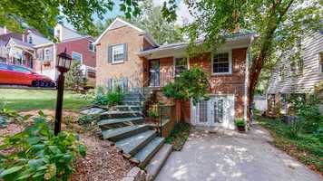 Free download 2327 Carlton Terrace Louisville KY 40205 video and edit with RedcoolMedia movie maker MovieStudio video editor online and AudioStudio audio editor onlin