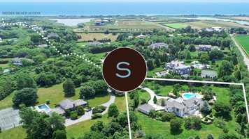 Free download 25 Fordune Court, Water Mill, New York video and edit with RedcoolMedia movie maker MovieStudio video editor online and AudioStudio audio editor onlin