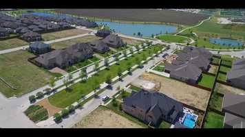 Free download 4113 Parkview Boulevard - Tonya Peek video and edit with RedcoolMedia movie maker MovieStudio video editor online and AudioStudio audio editor onlin