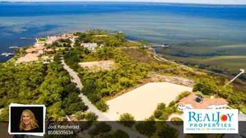 Free download 4321 Breakwater Drive Destin, FL 32541 video and edit with RedcoolMedia movie maker MovieStudio video editor online and AudioStudio audio editor onlin