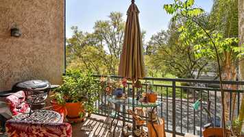 Free download 4499 Via Marisol, Los Angeles , CA video and edit with RedcoolMedia movie maker MovieStudio video editor online and AudioStudio audio editor onlin