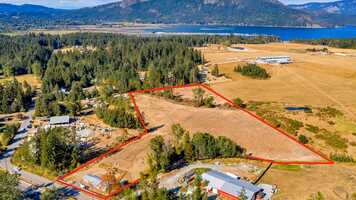 Free download 4545 Trans Canada Highway, Cowichan Bay, BC video and edit with RedcoolMedia movie maker MovieStudio video editor online and AudioStudio audio editor onlin