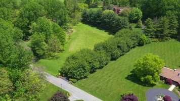 Free download 5 1/2 Larchmont Ct video and edit with RedcoolMedia movie maker MovieStudio video editor online and AudioStudio audio editor onlin