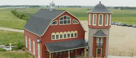 Free download 5-Minute Highlight Film.mp4 video and edit with RedcoolMedia movie maker MovieStudio video editor online and AudioStudio audio editor onlin