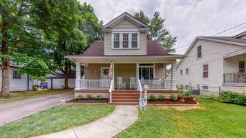 Free download 614 Woodlawn Ave Louisville KY 40215.mp4 video and edit with RedcoolMedia movie maker MovieStudio video editor online and AudioStudio audio editor onlin