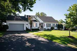 Free download 711 Valley View Ave, Leesburg VA. video and edit with RedcoolMedia movie maker MovieStudio video editor online and AudioStudio audio editor onlin