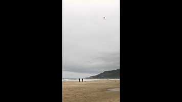 Free download 7b7 Beverly Beach Kite Break (no voice) video and edit with RedcoolMedia movie maker MovieStudio video editor online and AudioStudio audio editor onlin