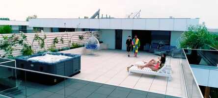 Free download abi feat. Dorian Popa (Official Music Video).mp4 video and edit with RedcoolMedia movie maker MovieStudio video editor online and AudioStudio audio editor onlin