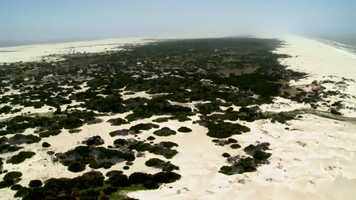 Free download A MAIOR PRAIA DO MUNDO - Trailer Geral video and edit with RedcoolMedia movie maker MovieStudio video editor online and AudioStudio audio editor onlin