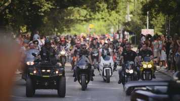 Free download Among Wolves - Trailer (EN) (Vuulr) video and edit with RedcoolMedia movie maker MovieStudio video editor online and AudioStudio audio editor onlin