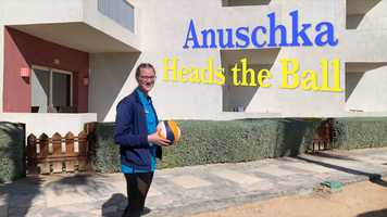 Free download Anuschka heads the Ball video and edit with RedcoolMedia movie maker MovieStudio video editor online and AudioStudio audio editor onlin