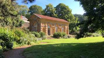 Free download A Summer Morning in the Formal Gardens at Hestercombe video and edit with RedcoolMedia movie maker MovieStudio video editor online and AudioStudio audio editor onlin