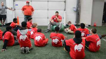 Free download Athletic Angels video and edit with RedcoolMedia movie maker MovieStudio video editor online and AudioStudio audio editor onlin