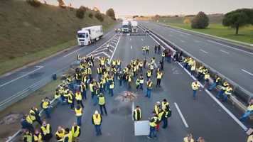 Free download Bande-annonce - Le Cinma sous les toiles de Funambules Mdias - 10e dition video and edit with RedcoolMedia movie maker MovieStudio video editor online and AudioStudio audio editor onlin