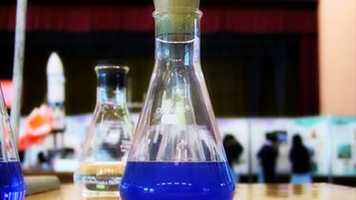 Free download Behind the graph lie a million stories video and edit with RedcoolMedia MovieStudio video editor online and AudioStudio audio editor onlin