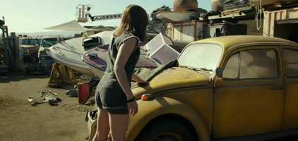 Free download Bumblebee (2018) Trailer video and edit with RedcoolMedia movie maker MovieStudio video editor online and AudioStudio audio editor onlin