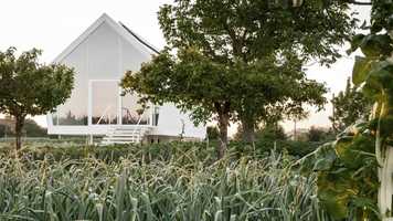 Free download Casa nellorto - tratto dal film Architettura e fragilit di Isplora video and edit with RedcoolMedia movie maker MovieStudio video editor online and AudioStudio audio editor onlin