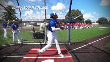 Free download Check in With Three Sport Athlete Ashton Creal video and edit with RedcoolMedia movie maker MovieStudio video editor online and AudioStudio audio editor onlin