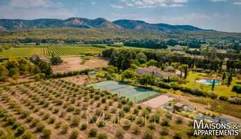 Free download CHEVAL-BLANC - MAISON A VENDRE - 1 370 000  - 330 m - 10 pice(s) video and edit with RedcoolMedia movie maker MovieStudio video editor online and AudioStudio audio editor onlin