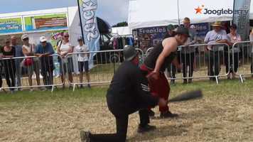 Free download Comedy Car Slapstick Show video and edit with RedcoolMedia movie maker MovieStudio video editor online and AudioStudio audio editor onlin