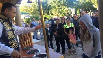 Free download Comedy Eisverkufer video and edit with RedcoolMedia movie maker MovieStudio video editor online and AudioStudio audio editor onlin