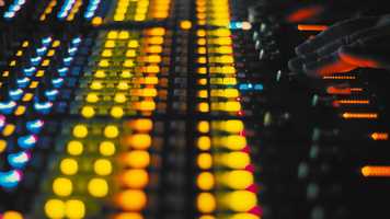 Free download Comuvia-Accent - Dolby Digital video and edit with RedcoolMedia movie maker MovieStudio video editor online and AudioStudio audio editor onlin