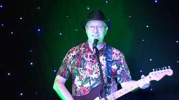 Free download Daddys Home 5-28-2021 video and edit with RedcoolMedia movie maker MovieStudio video editor online and AudioStudio audio editor onlin