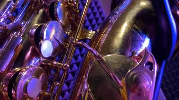 Free download DJ  SAX video and edit with RedcoolMedia movie maker MovieStudio video editor online and AudioStudio audio editor onlin