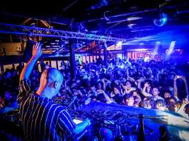 Free download Dombresky - Kilroys Sports - After Movie video and edit with RedcoolMedia movie maker MovieStudio video editor online and AudioStudio audio editor onlin