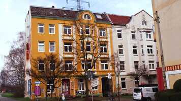 Free download Drei Minuten Denkmal - student edition: Fhrstrae 115 video and edit with RedcoolMedia movie maker MovieStudio video editor online and AudioStudio audio editor onlin