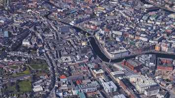 Free download Earth Spin video and edit with RedcoolMedia movie maker MovieStudio video editor online and AudioStudio audio editor onlin