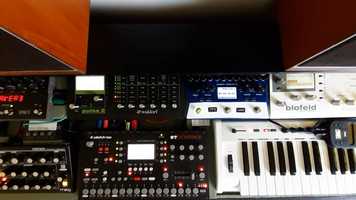 Free download EE70 - Breeze video and edit with RedcoolMedia movie maker MovieStudio video editor online and AudioStudio audio editor onlin