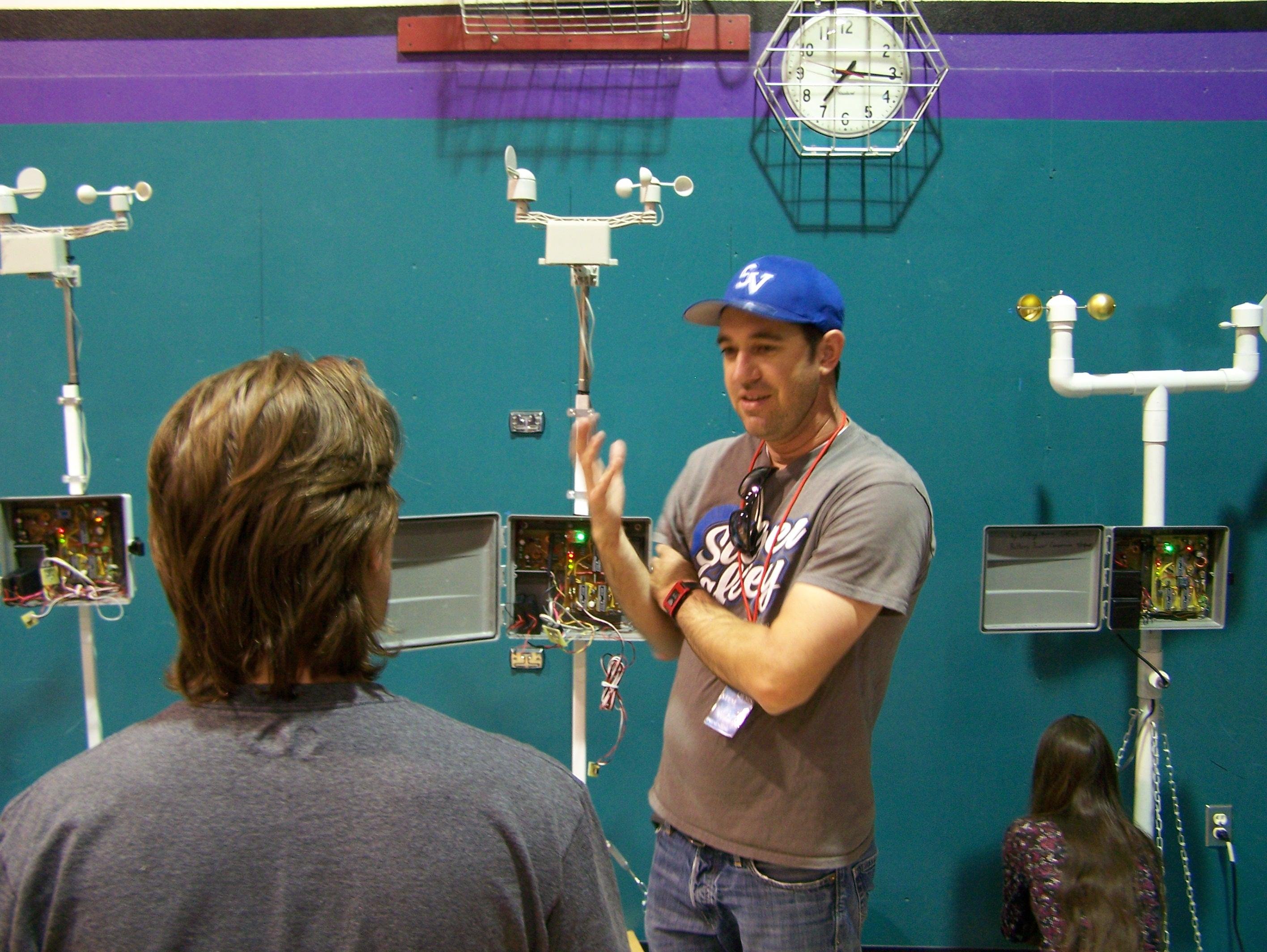 Download web tool or web app Electronic Weather Station System Download web tool or web app Electronic Weather Station System