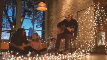 Free download Everydays Christmas video and edit with RedcoolMedia movie maker MovieStudio video editor online and AudioStudio audio editor onlin