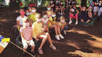 Free download GardenFun_4sett.mp4 video and edit with RedcoolMedia movie maker MovieStudio video editor online and AudioStudio audio editor onlin