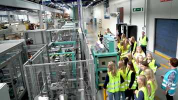 Free download Girls Day in Science video and edit with RedcoolMedia movie maker MovieStudio video editor online and AudioStudio audio editor onlin