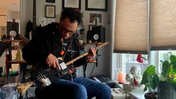 Free download Glenn Marais.ca (Diddley Bow) video and edit with RedcoolMedia movie maker MovieStudio video editor online and AudioStudio audio editor onlin