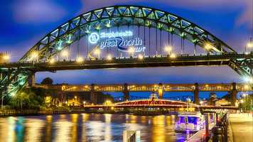 Free download Great North Run Tyne Bridge Sign video and edit with RedcoolMedia movie maker MovieStudio video editor online and AudioStudio audio editor onlin