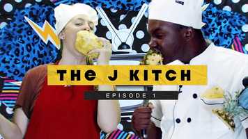 Free download How To Cut A Pineapple - Comedy Sketch video and edit with RedcoolMedia movie maker MovieStudio video editor online and AudioStudio audio editor onlin