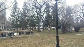 Free download Hyper-Distancing : April 11, 2020 : GRAVEYARD SECRETS video and edit with RedcoolMedia movie maker MovieStudio video editor online and AudioStudio audio editor onlin