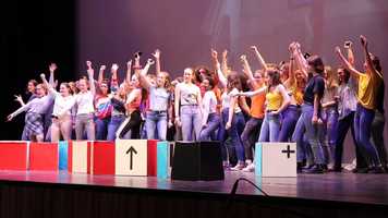 Free download iFive_Like Song video and edit with RedcoolMedia movie maker MovieStudio video editor online and AudioStudio audio editor onlin