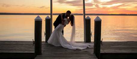 Free download Inns of Aurora Wedding Video : Sarah+Jasons Trailer video and edit with RedcoolMedia movie maker MovieStudio video editor online and AudioStudio audio editor onlin