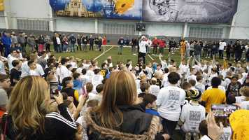 Free download James Conner Football Camp video and edit with RedcoolMedia movie maker MovieStudio video editor online and AudioStudio audio editor onlin