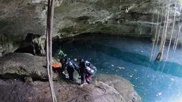 Free download JJ-CCR Training, Cenote Orquidea, Tulum, Mexico video and edit with RedcoolMedia movie maker MovieStudio video editor online and AudioStudio audio editor onlin