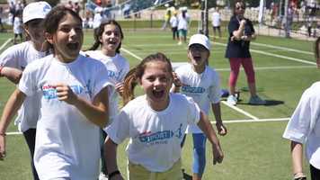 Free download Kinder +Sport - Joy Of Moving video and edit with RedcoolMedia movie maker MovieStudio video editor online and AudioStudio audio editor onlin